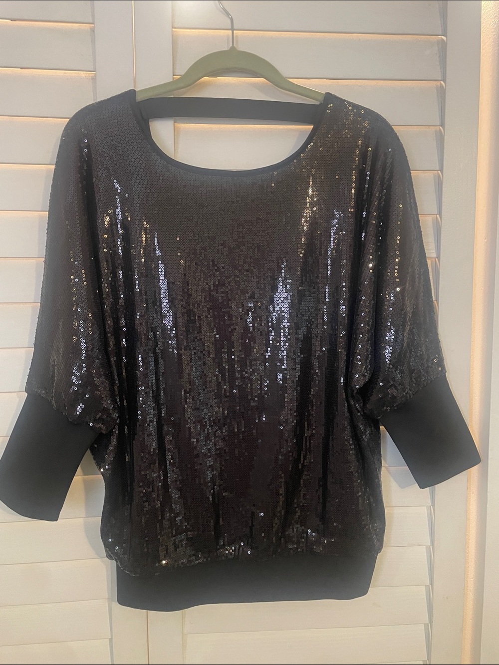 Skinnygirl Black Sequin Dolman Sleeve Top Size Small VGUC